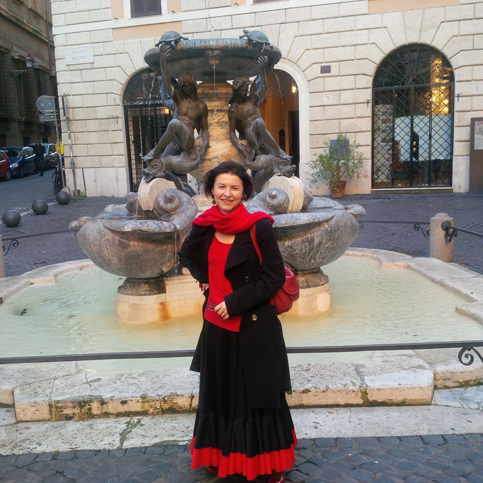 Isobel Dixon at Fontane delle Tartarughe in Rome